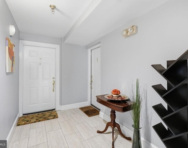 1527 16th Street Nw - Photo Thumbnail 3