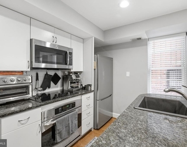 1527 16th Street Nw - Photo Thumbnail 11