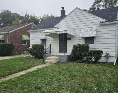 18573 Mccormick Street - Photo Thumbnail 7