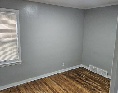 18573 Mccormick Street - Photo Thumbnail 11