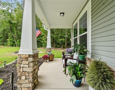 400 Everest Court - Photo Thumbnail 2