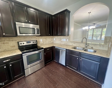 832 Cupola Drive - Photo Thumbnail 7