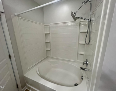 832 Cupola Drive - Photo Thumbnail 18