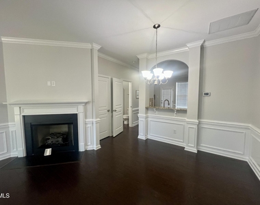 832 Cupola Drive - Photo Thumbnail 4