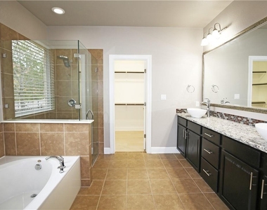 12016 Versante Cir - Photo Thumbnail 22