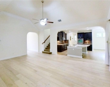 12016 Versante Cir - Photo Thumbnail 9