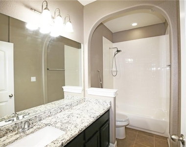 12016 Versante Cir - Photo Thumbnail 19