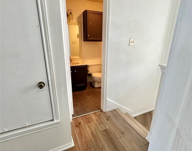 9103 Japonica Ct - Photo Thumbnail 27
