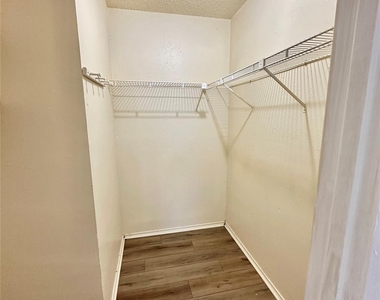 9103 Japonica Ct - Photo Thumbnail 24