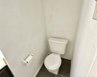 9103 Japonica Ct - Photo Thumbnail 14