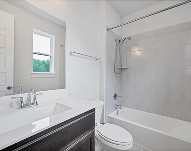 135 Independence Dr - Photo Thumbnail 25