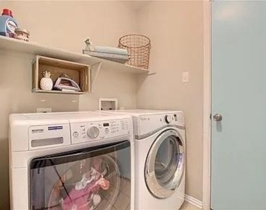 114 Easy St - Photo Thumbnail 6
