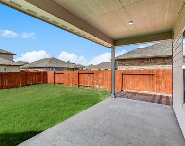 202 Grasslands Trl - Photo Thumbnail 17