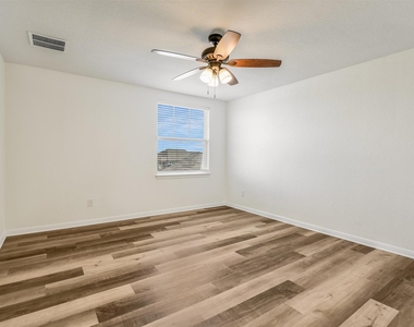 202 Grasslands Trl - Photo Thumbnail 14