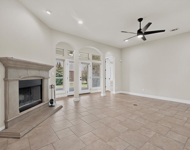 4804 Taurus Walk - Photo Thumbnail 8