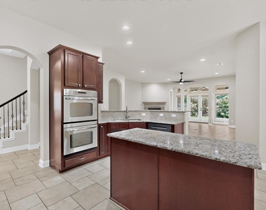 4804 Taurus Walk - Photo Thumbnail 12