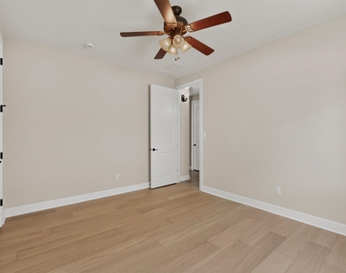 4804 Taurus Walk - Photo Thumbnail 27