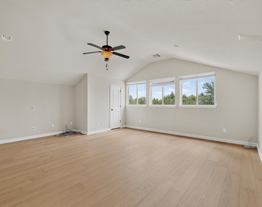 4804 Taurus Walk - Photo Thumbnail 15