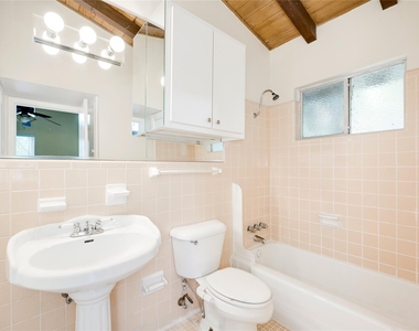 1511 Shoal Creek Blvd - Photo Thumbnail 15