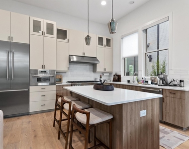 1719 Spyglass Dr - Photo Thumbnail 8