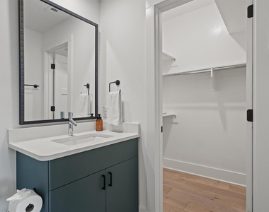 1719 Spyglass Dr - Photo Thumbnail 25