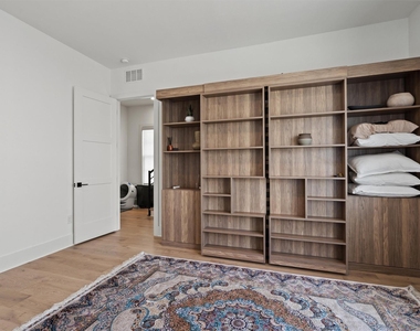 1719 Spyglass Dr - Photo Thumbnail 18