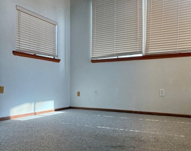 3505 Lone Man Mountain Rd - Photo Thumbnail 13