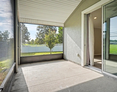 38 Spay Bay Court - Photo Thumbnail 22