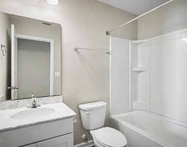 38 Spay Bay Court - Photo Thumbnail 19