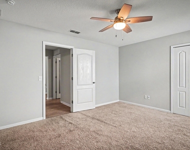 38 Spay Bay Court - Photo Thumbnail 21