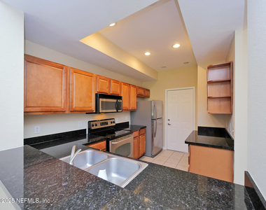 10200 Belle Rive Boulevard - Photo Thumbnail 8