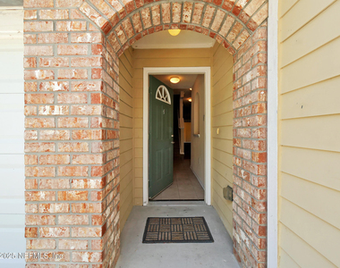 10200 Belle Rive Boulevard - Photo Thumbnail 2