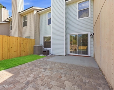 3622 Caroline Vale Boulevard - Photo Thumbnail 23