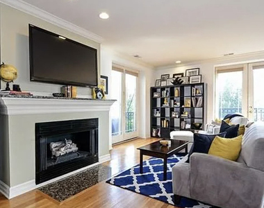 1514 W Thomas Street - Photo Thumbnail 4