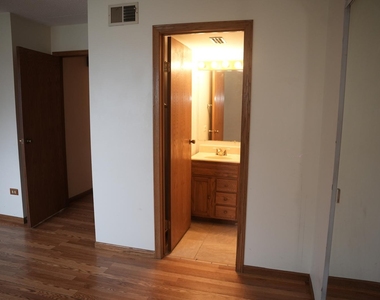 7315 Tiffany Drive - Photo Thumbnail 8