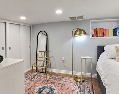 3745 N Seminary Avenue - Photo Thumbnail 11