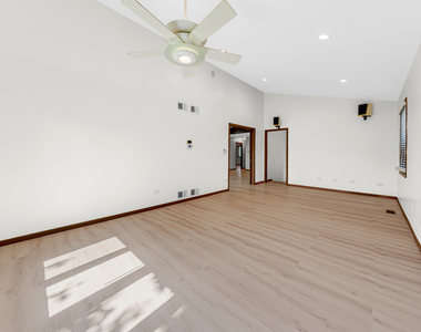 25283 W Timber Lane - Photo Thumbnail 5