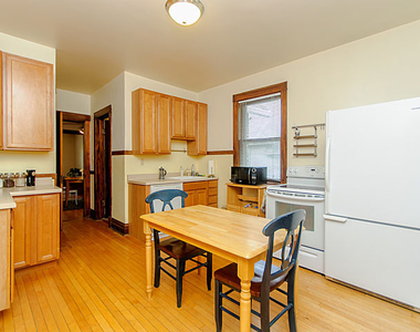 541 Beloit Avenue - Photo Thumbnail 3