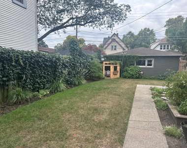 541 Beloit Avenue - Photo Thumbnail 8