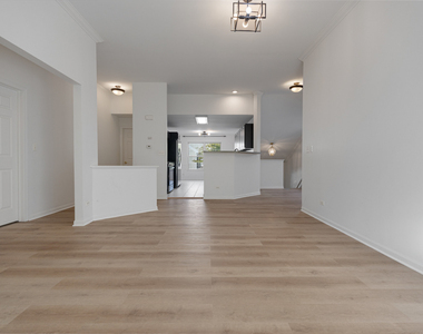 2290 Scott Lane - Photo Thumbnail 8