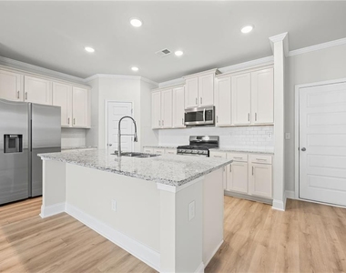 3006 Chene Place - Photo Thumbnail 10