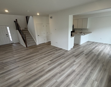 7707 Nightshade Lane - Photo Thumbnail 7