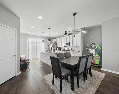 810 Finley Drive - Photo Thumbnail 2