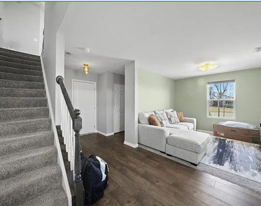 810 Finley Drive - Photo Thumbnail 1