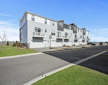 810 Finley Drive - Photo Thumbnail 18