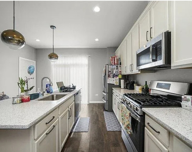 810 Finley Drive - Photo Thumbnail 3