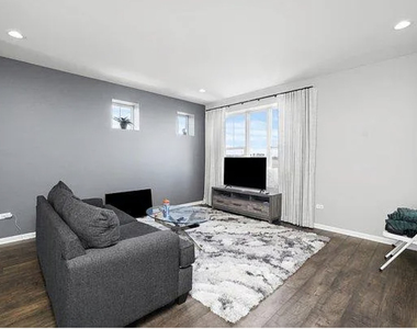 810 Finley Drive - Photo Thumbnail 14