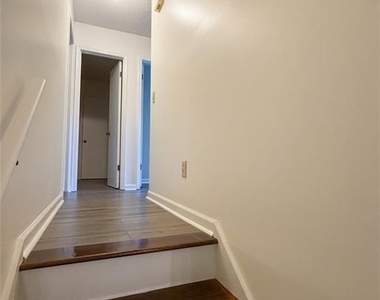 33 Chief Circle - Photo Thumbnail 18