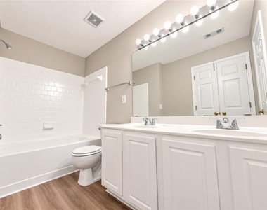 4115 Howell Park Road - Photo Thumbnail 11