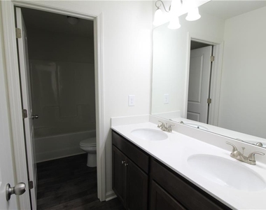 5408 Falling Branch Court - Photo Thumbnail 13